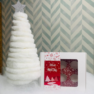 Caixa 6 Brigadeiros c/ Janela Natal